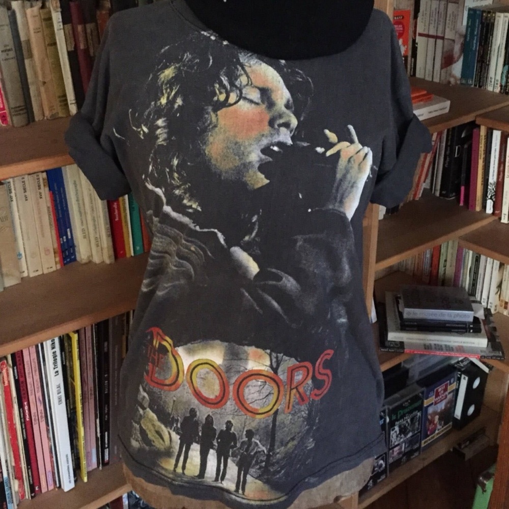 Vintage The Doors Shirt no size tag but fits like medium